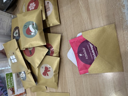       Tee-Adventskalender  mit 24 excl..